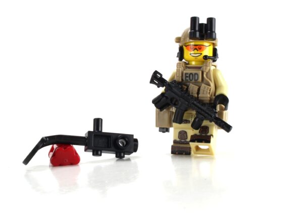 EOD Explosive Ordnance Disposal Specialist Minifig - Image 2