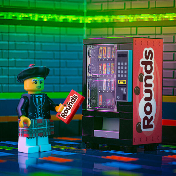 Rounds - B3 Customs Candy Bar Vending Machine made using LEGO parts - Image 2