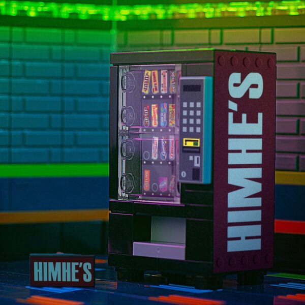 HimHe's - B3 Customs® Candy Vending Machine made using LEGO parts - Image 2