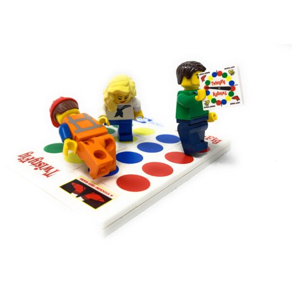 TwistyFig Minifig Board Game Building Set made using LEGO parts - Image 2
