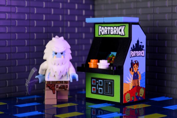 Fortbrick Arcade Machine Building Set made using LEGO parts - Image 3