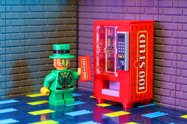 100 Stud - B3 Customs® Candy Vending Machine - Image 3