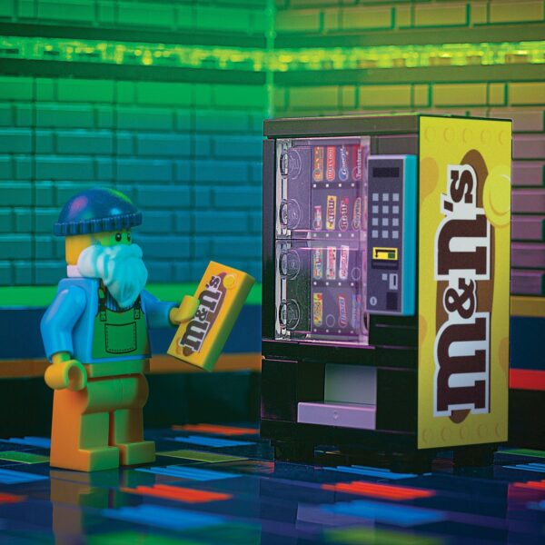 M&Ns (Peanut) Candy Vending Machine made using LEGO parts - B3 Customs - Image 3