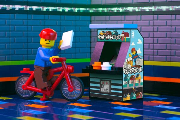 Paper Stud - B3 Customs Arcade Machine made using LEGO parts - Image 3