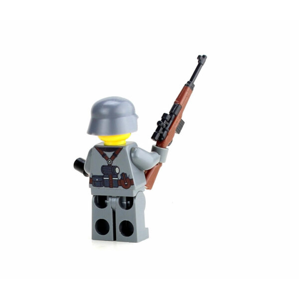 German World War 2 Soldier w/ M43 Minifig made with LEGO parts - Image 3