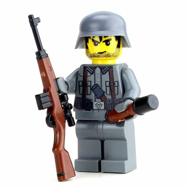 German World War 2 Soldier w/ M43 Minifig made with LEGO parts - Image 2